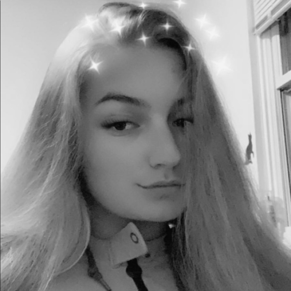 Meet your Posher, Eve